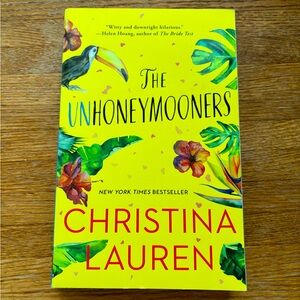The Unhoneymooners by Christina Lauren Paperback Like New